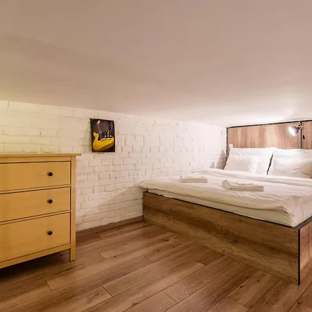 Yellow Compass W40 Appartement *